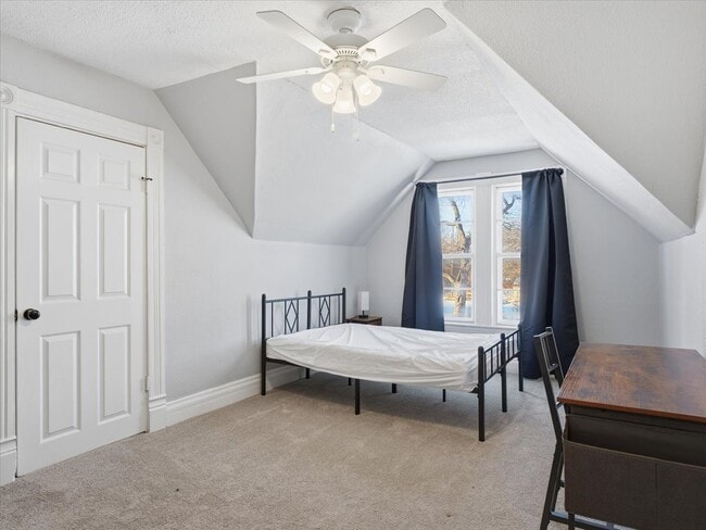 Photo - 304 N Grand Ave