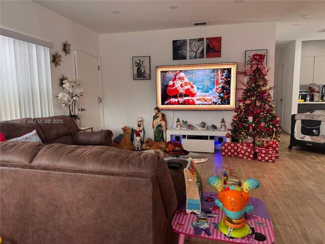 Photo - 2775 SW 6th St Unit 2775