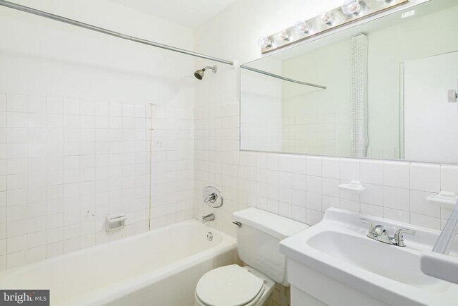 Photo - 2601 Pennsylvania Ave Unit 202