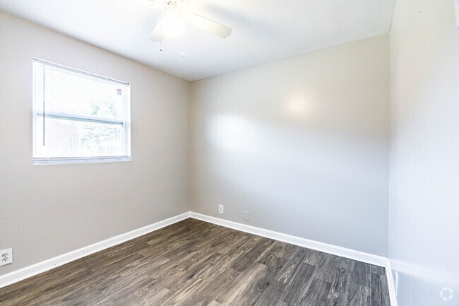 2BR, 1BA - 750SF - Second Bedroom - Village on the Green