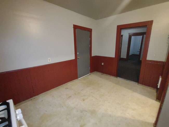 Photo - 645 Charles Ave Unit 1