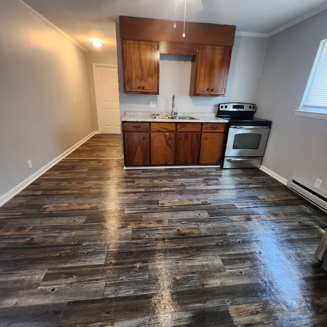 Photo - 137 Hendricks Blvd