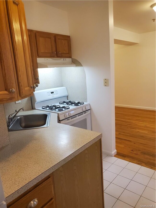 113 Main St Unit 1N