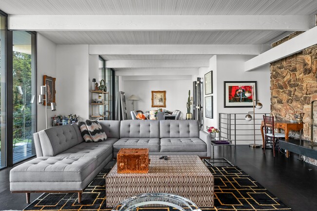 Photo - 2775 Rinconia Dr