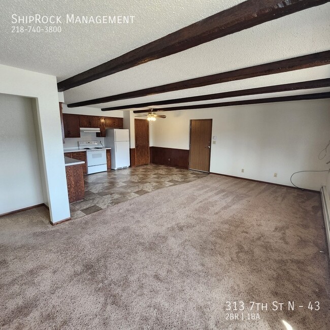 Photo - 313 7th St N Unidad 43