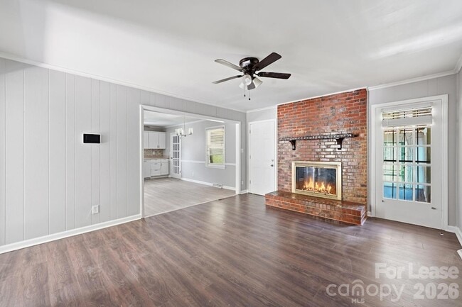 Photo - 4815 Carriage Dr Cir