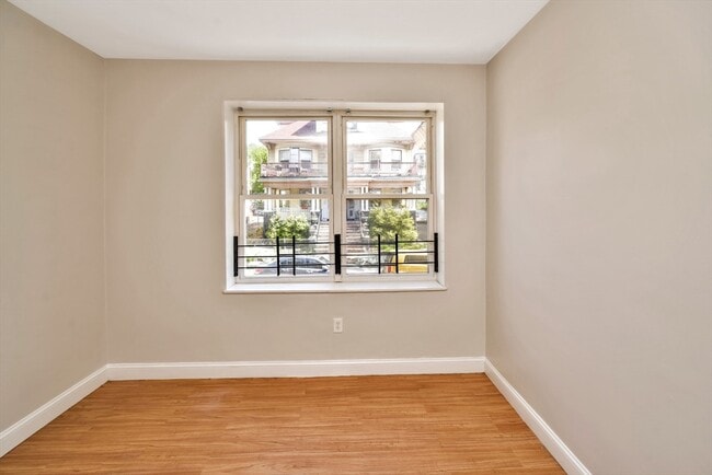 Photo - 9 Esmond St Unit 6