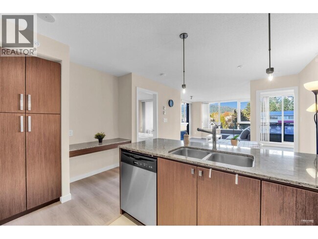 Photo - 9868 Cameron St Unité 207