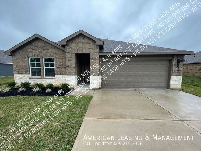 Building Photo - 1585 Holly Trails