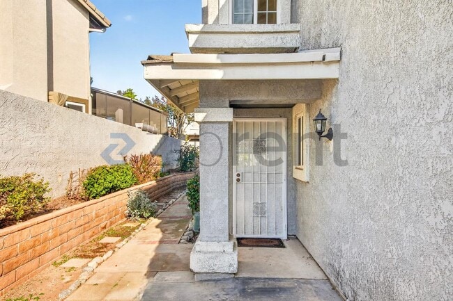 Photo - 6637 Alberta Pl