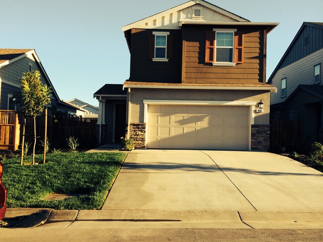 Photo - 830 San Bernardo Ln