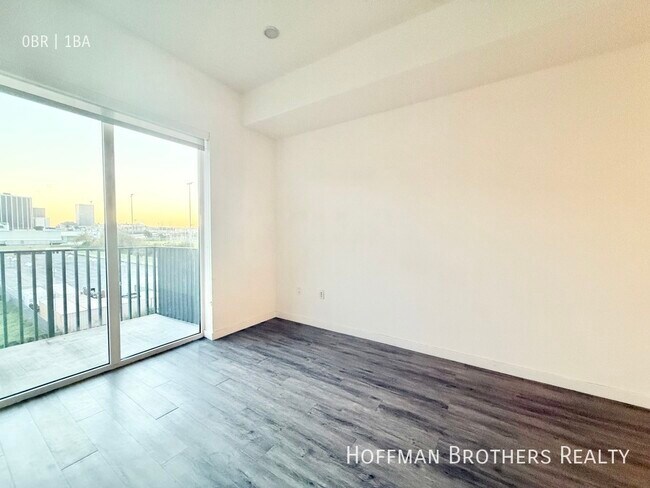 Photo - 1100 W Temple St Unit 509