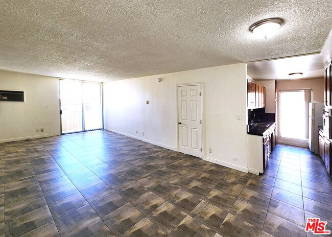 Photo - 425 S Kenmore Ave Unit 313