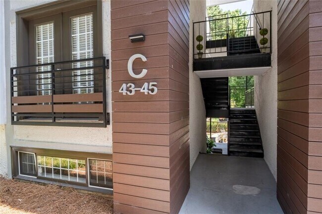 Photo - 1445 Monroe Dr NE Unit C-45