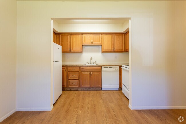 3BR, 1.5BA_Townhouse