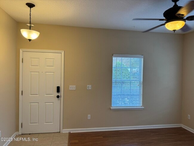 Photo - 575 Oakleaf Plantation Pkwy Unidad 504