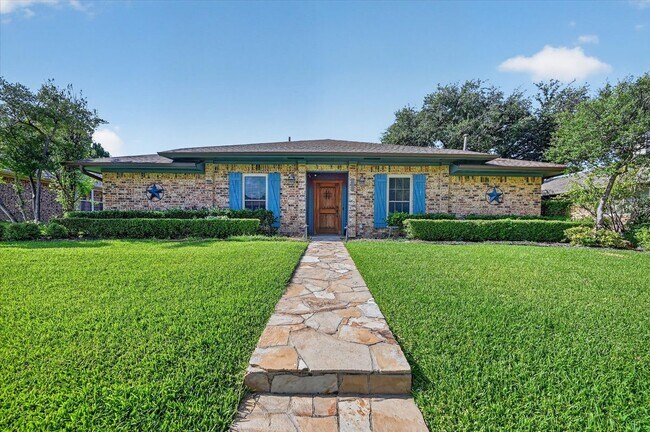 2516 Lawnview Dr