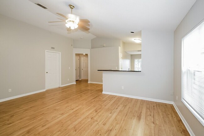 Photo - 7445 Oxford Garden Cir