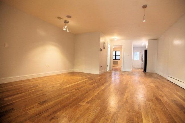 Photo - 261 Tompkins Ave Unit #2