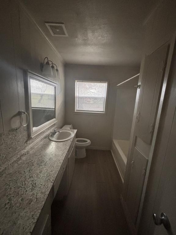 Photo - 805 Pershing Ave