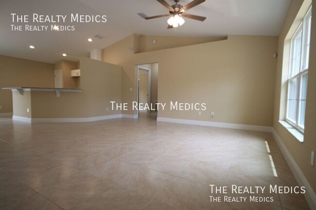 Photo - 13132 SW 35th Cir