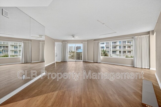 Photo - 3 Oceans W Blvd Unit Apt 4C4