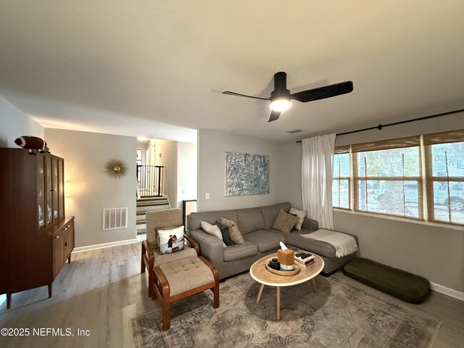 Photo - 1272 Arlingwood Ave