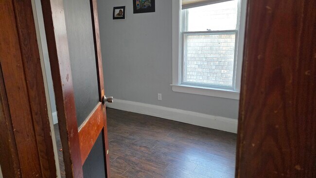 Photo - 42 Virgil Ave Unit Upper