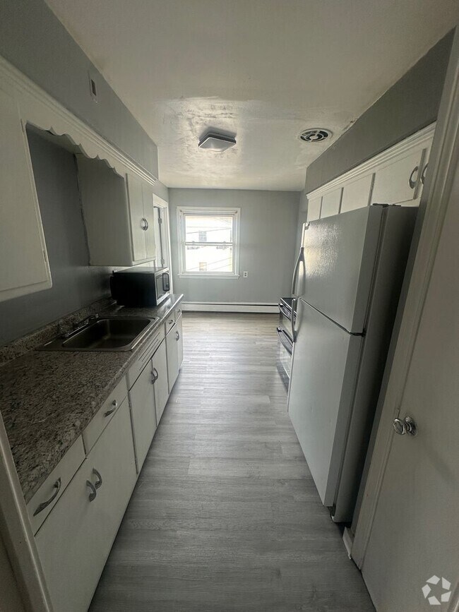 Building Photo - 7109 W Capitol Dr Unit 2 Rental