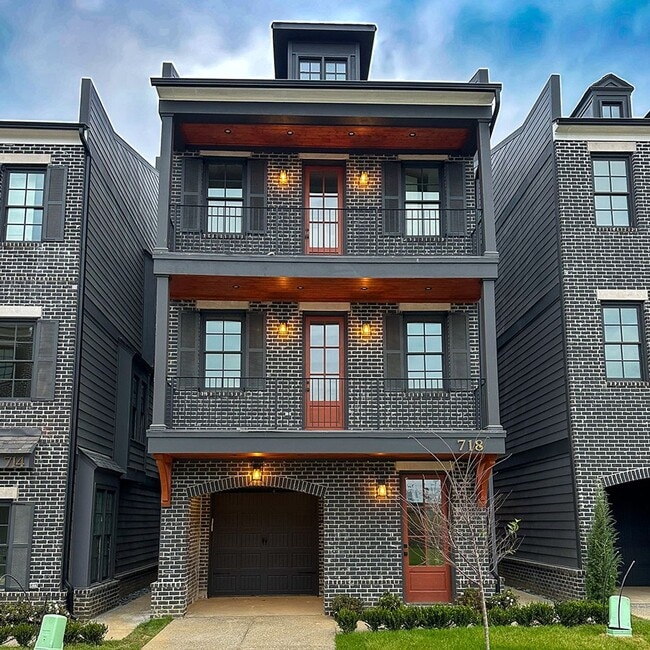 Building Photo - NEW CONSTRUCTION 4 bedroom home in Downtown Memphis