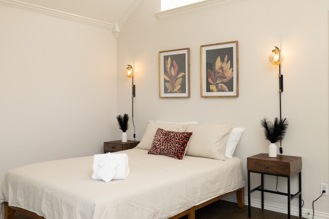 Photo - 2524 Coffey Dr