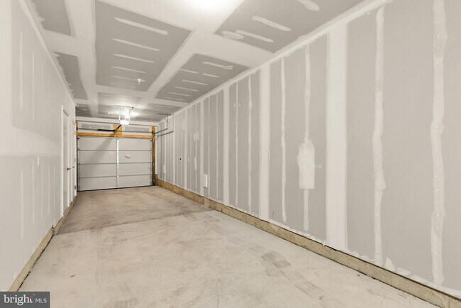 Photo - 2608 Olmsted Ct NW