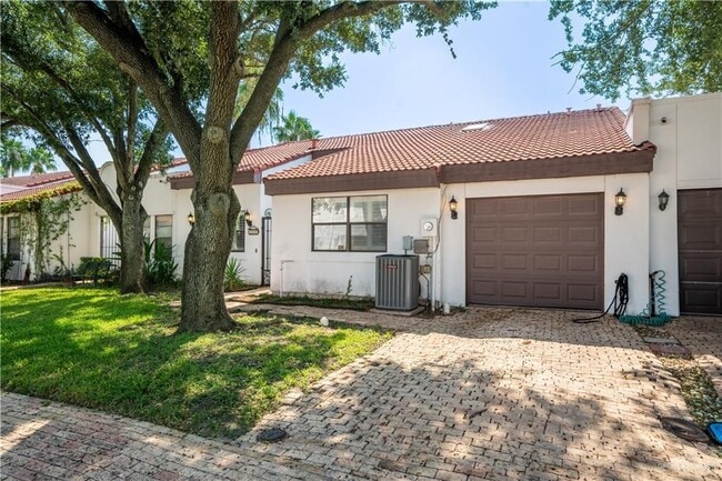 Photo - 24 Shasta St