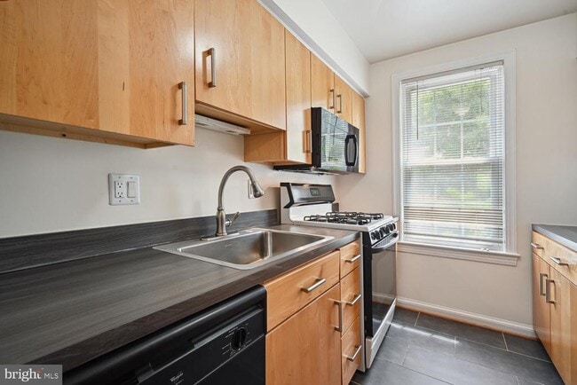 Photo - 2727 Ordway St NW Unit 3