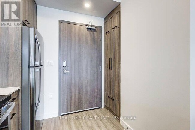 Photo - 49 Walnut St S Unit 1706