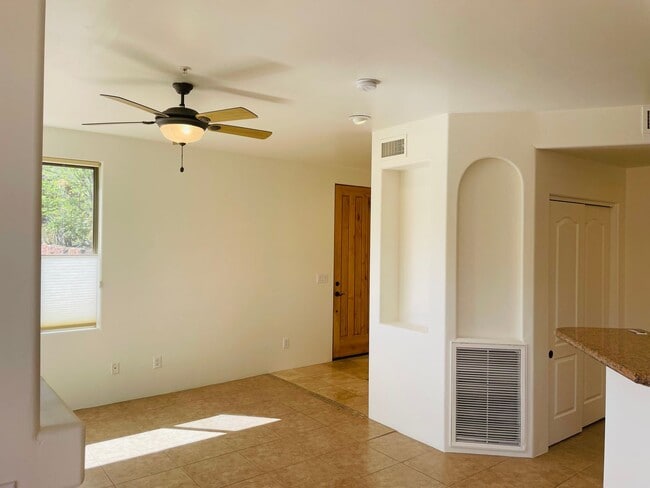 Photo - 520 Jordan Rd