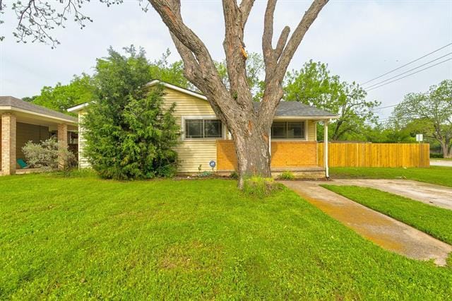 Building Photo - 1300 Bennett Dr