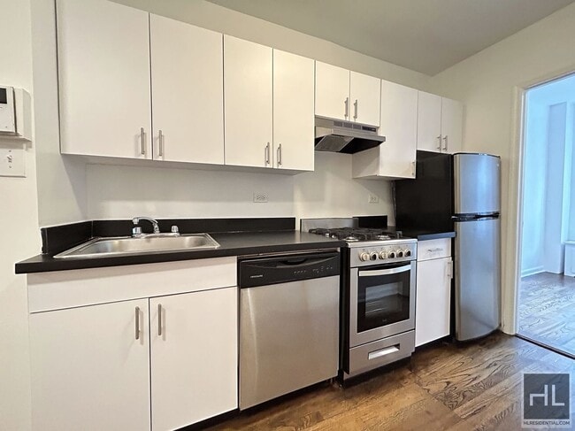 Photo - EAST 89TH STREET Unidad 12