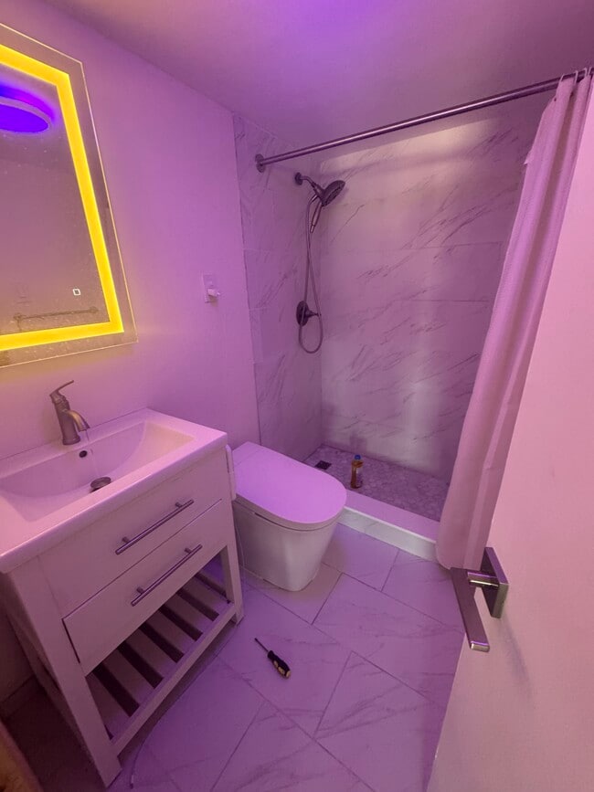 Photo - 1330 New Hampshire Ave NW Unit 922