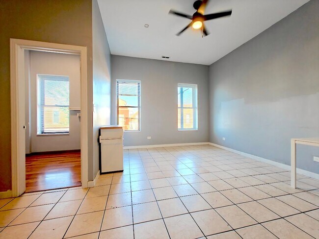 Photo - 1001 W 31st/3100-3108 S Morgan Unit 3102 S Morgan  2 (F)