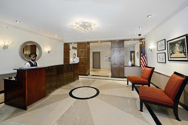 Building Photo - 201 St Pauls Ave Unit 11L