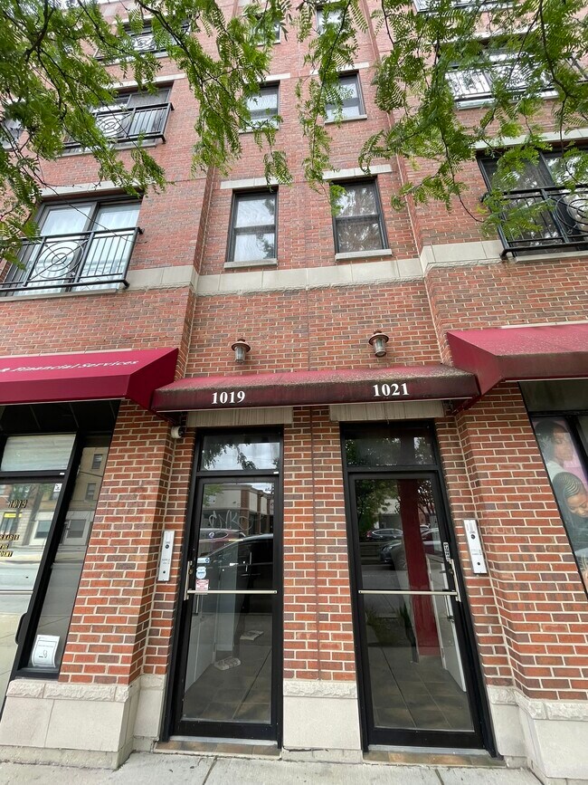 Photo - 1019 S Western Ave Apartments Unit 4