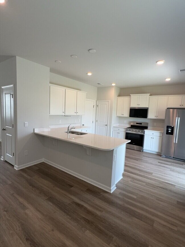 Photo - 306 Salvia St