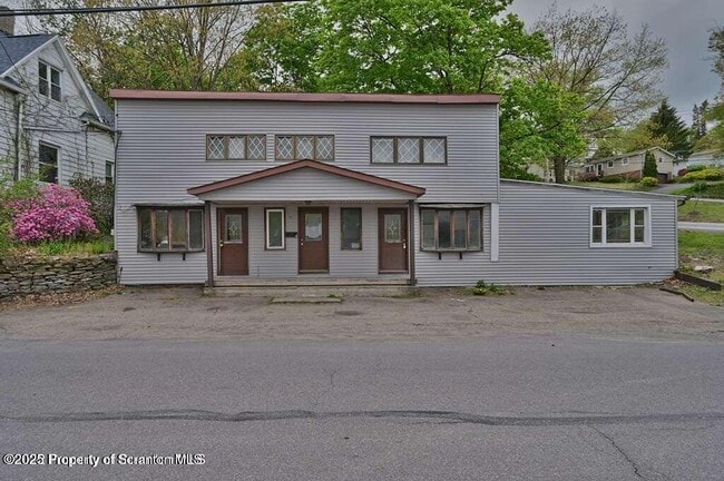 Building Photo - 200 Center St Rental