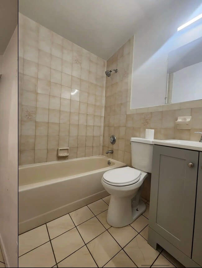 Photo - 92-35 53rd Ave