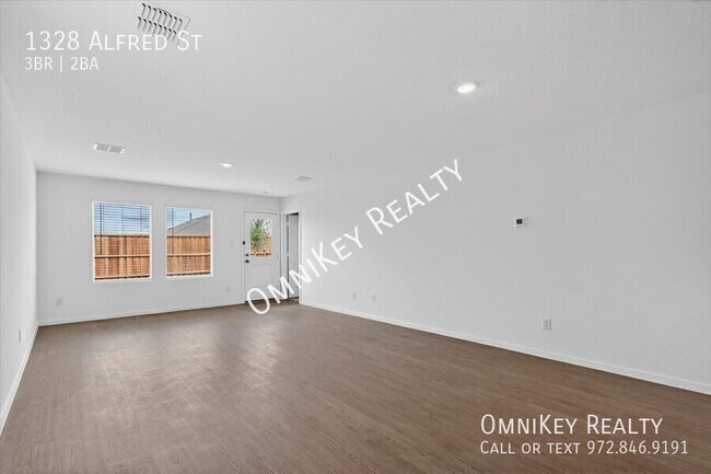 Photo - 1544 Elliott Rd