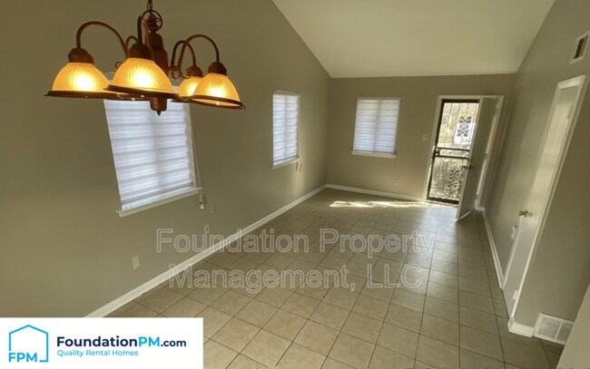 Photo - 4355 Melwood St