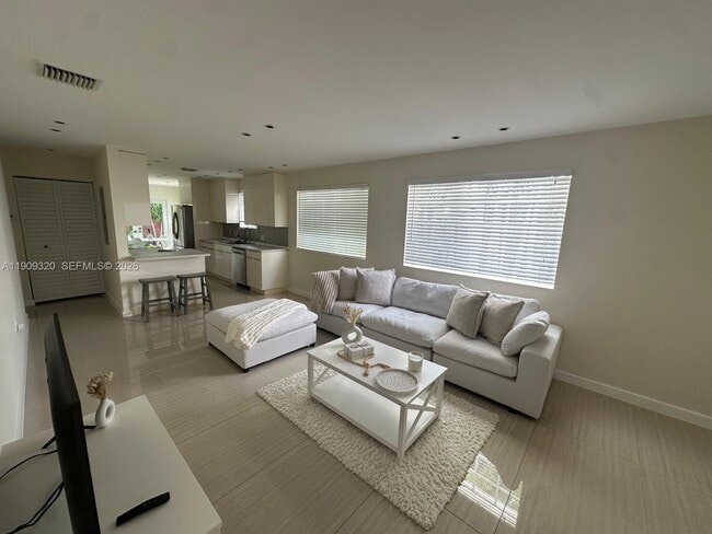 Photo - 9464 Abbott Ave