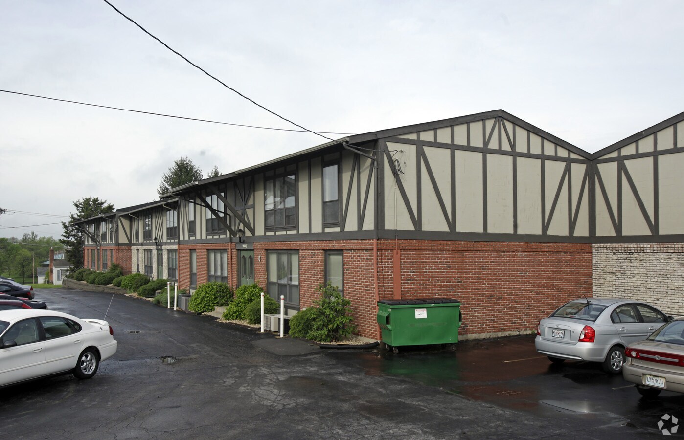 Stratford Apartments - Stratford Apartments
