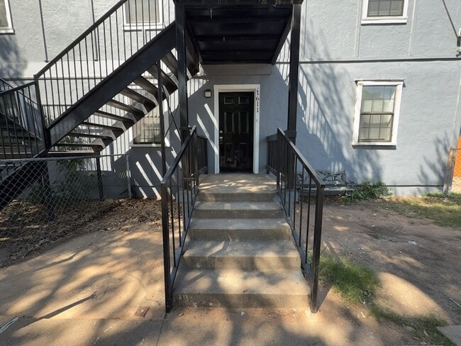 Photo - 1611 Voirin Rd